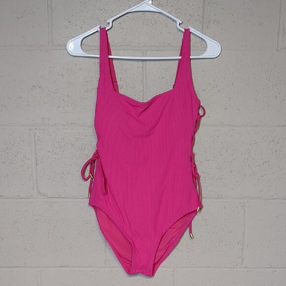 Social Standard Women's One Piece Barbie Pink Swimsuit Size Small - Picture 3 of 9